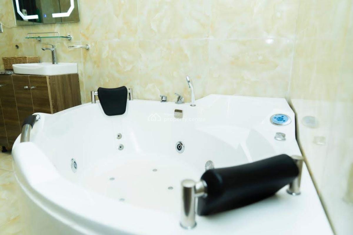 4 Bedrooms Terraced Duplex with Pool, Snooker, Ps5 and Bathtub, Mijl Residence & Villa, Ikate Elegushi, Lekki, Lagos, Terraced Duplex Short Let