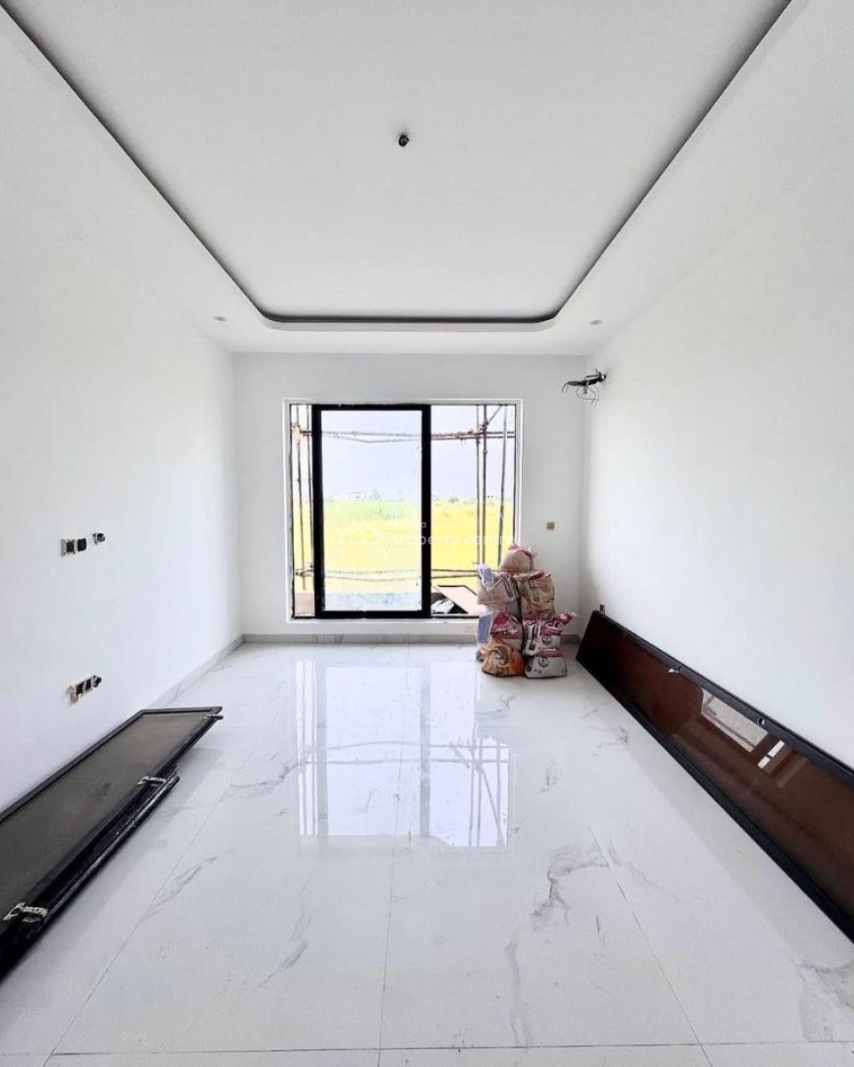 Newly Built 2 Bedroom Apartment, Lekki Phase 1, Lekki, Lagos, Flat / Apartment for Sale