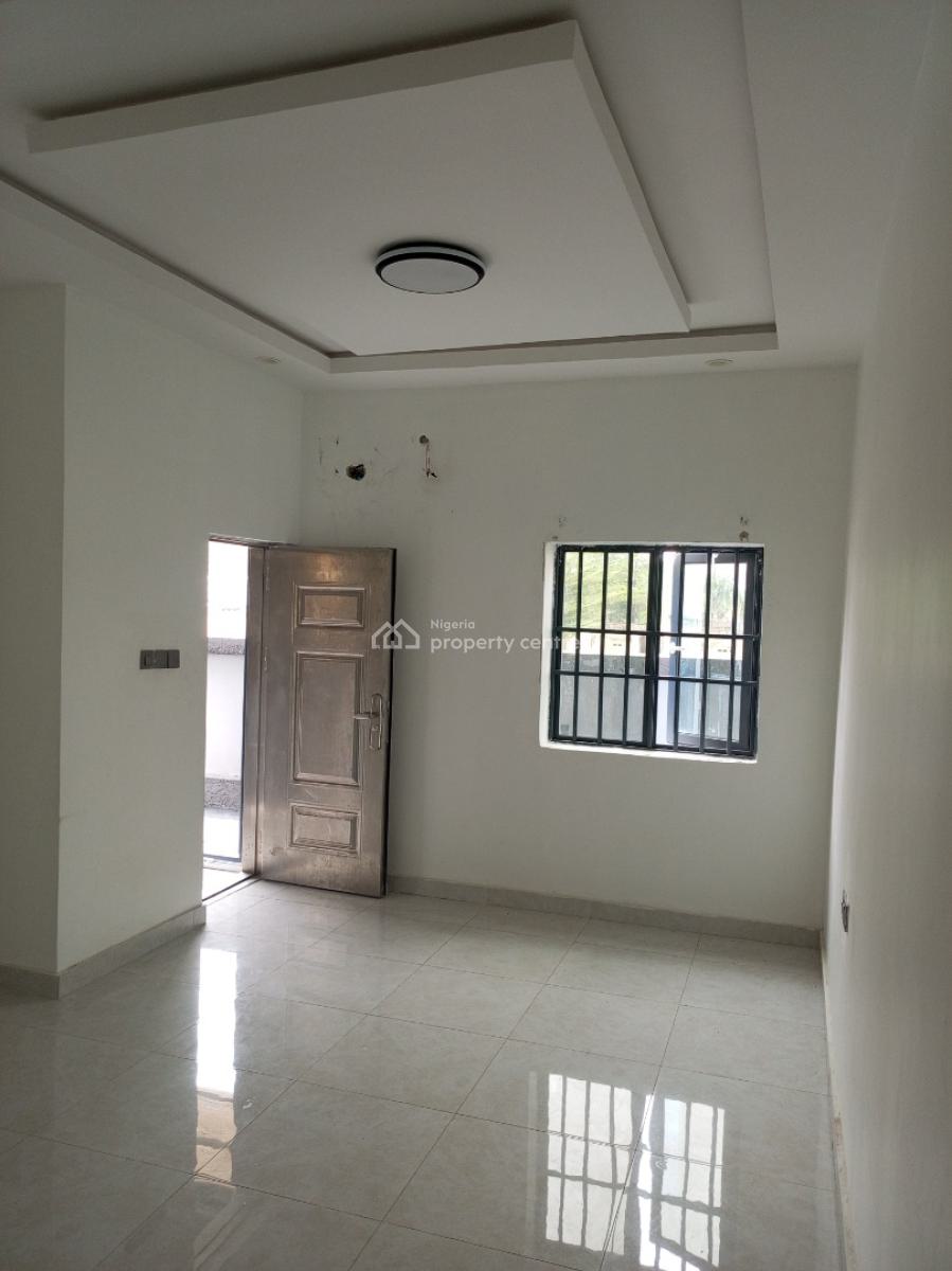 Standard and Sharp 2 Bedroom Apartment (downstairs), Greenville Estate, Badore, Ajah, Lagos, Flat / Apartment for Rent
