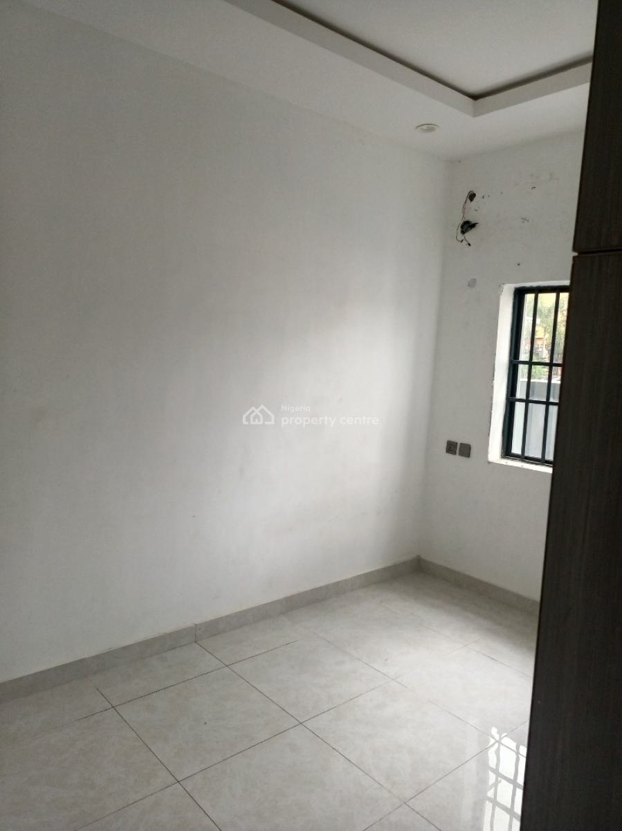 Standard and Sharp 2 Bedroom Apartment (downstairs), Greenville Estate, Badore, Ajah, Lagos, Flat / Apartment for Rent