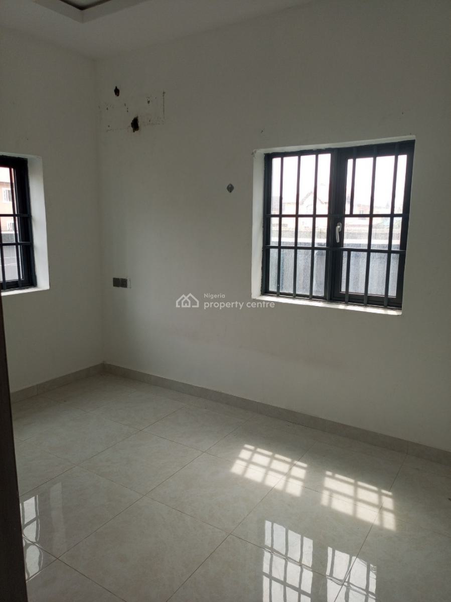 Standard and Sharp 2 Bedroom Apartment (downstairs), Greenville Estate, Badore, Ajah, Lagos, Flat / Apartment for Rent
