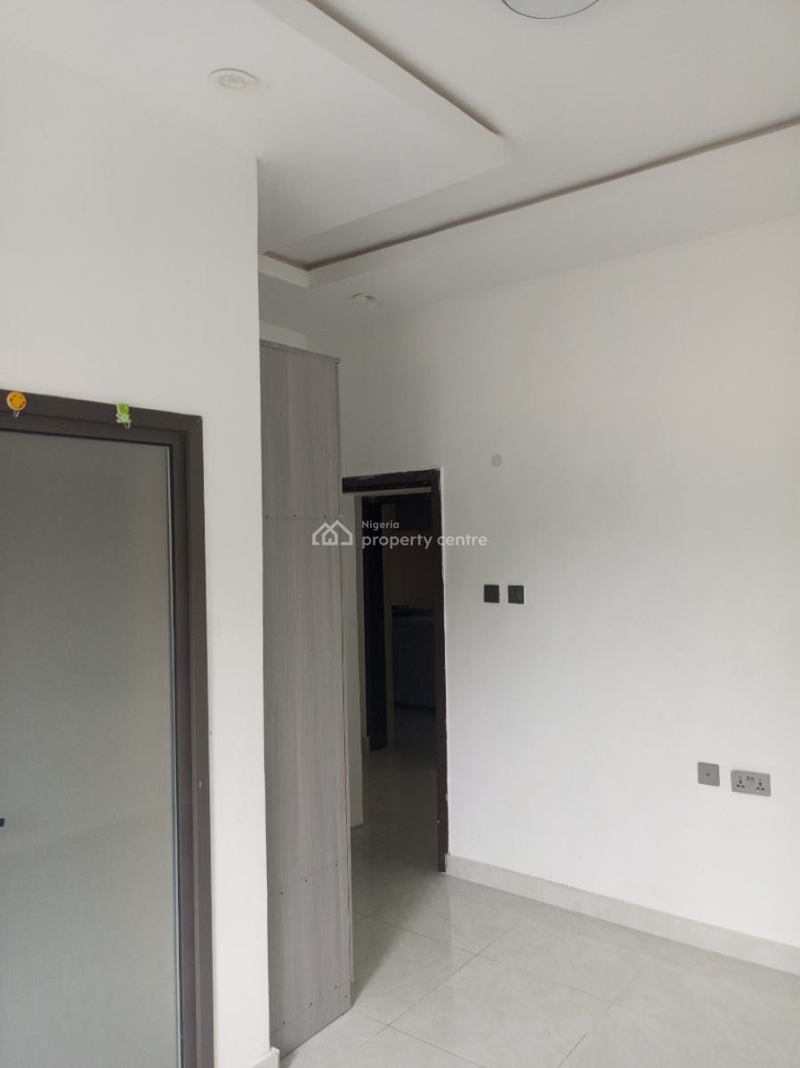 Standard and Sharp 2 Bedroom Apartment (downstairs), Greenville Estate, Badore, Ajah, Lagos, Flat / Apartment for Rent
