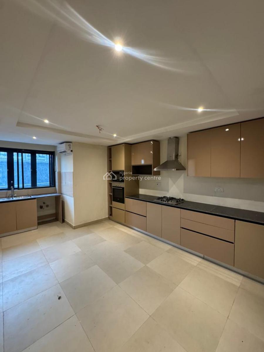 Newly Built 2 Bedroom Apartment, Lekki Phase 1, Lekki, Lagos, Flat / Apartment for Sale