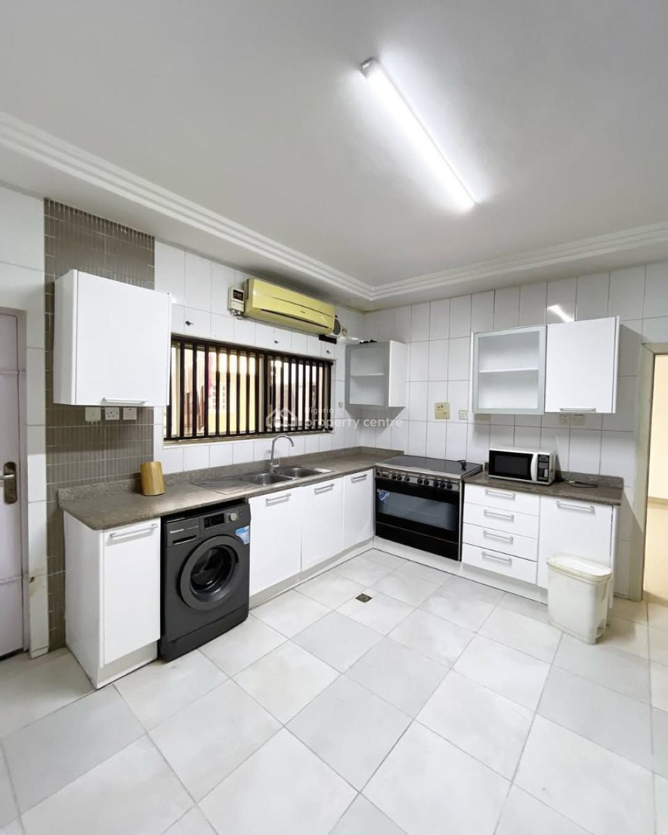 Finished 3 Bedroom Apartment, Lekki Phase 1, Lekki, Lagos, House for Rent