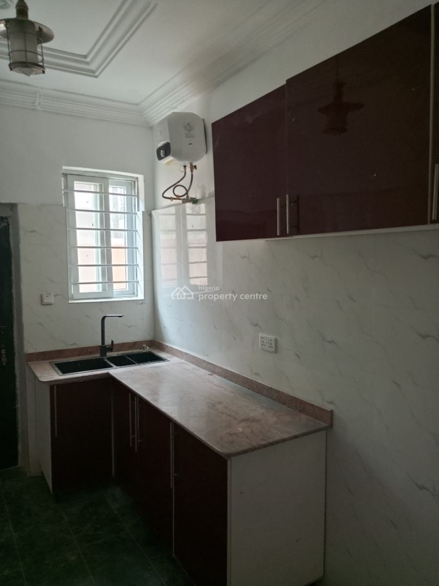 Sharp and Serene 2 Bedroom Apartment (downstairs), First Unity Estate, Badore, Ajah, Lagos, Flat / Apartment for Rent