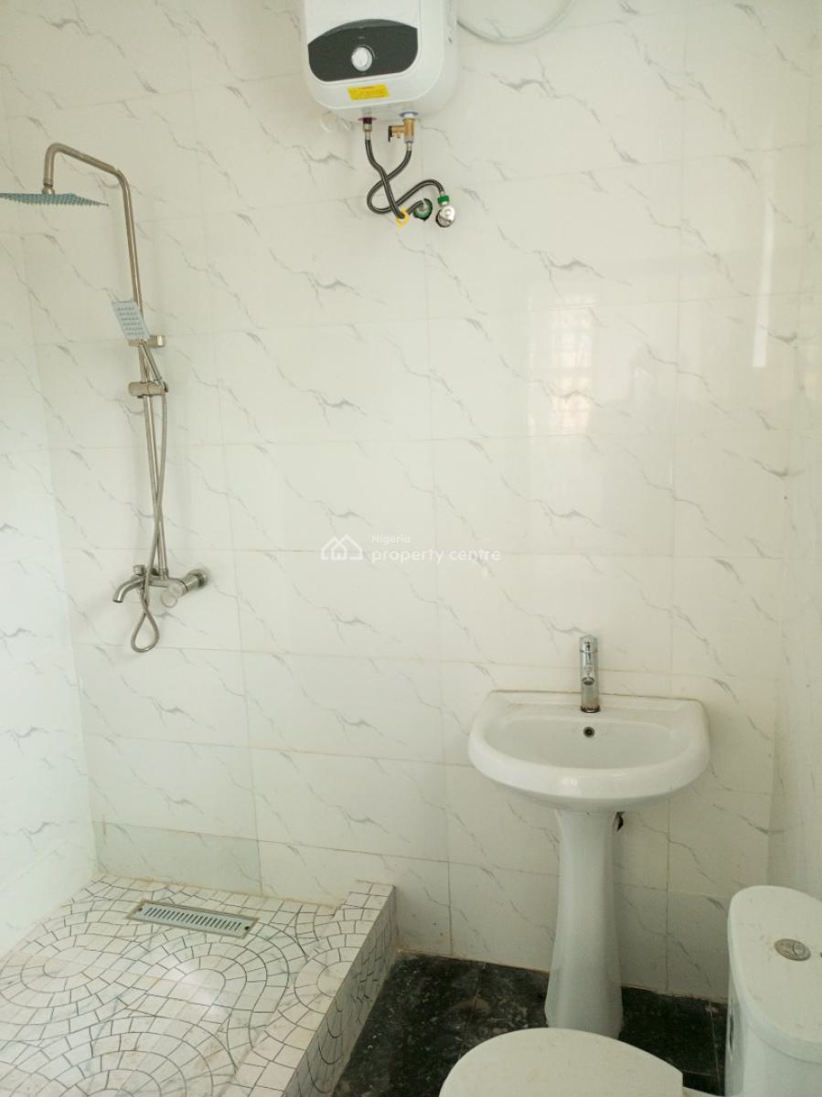 Sharp and Serene 2 Bedroom Apartment (downstairs), First Unity Estate, Badore, Ajah, Lagos, Flat / Apartment for Rent