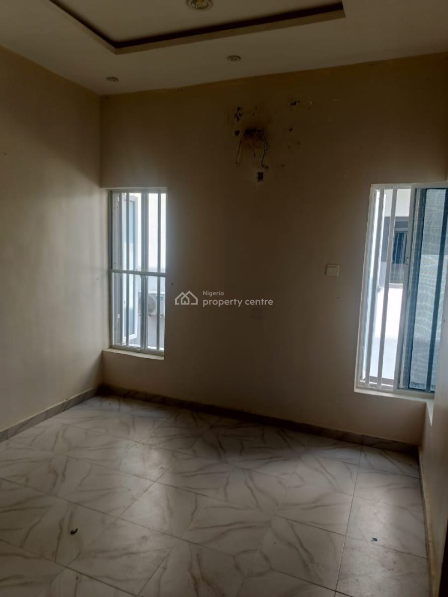 Well Maintained Self Serviced 3-bedroom Apartment, Ilasan, Lekki, Lagos, Flat / Apartment for Rent