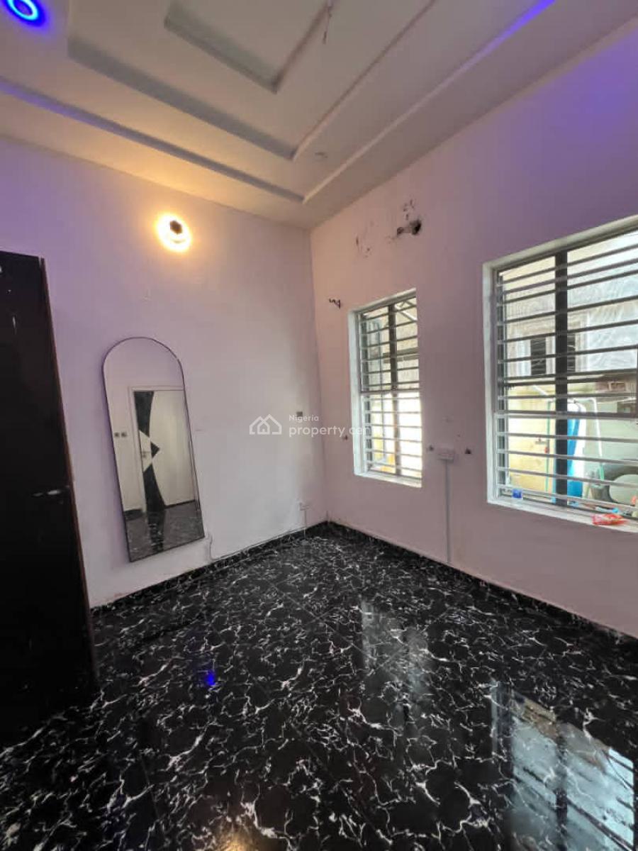 Spacious Guest Room, Well Ventilated with Top-notch Bathroom, Ikota Villa Estate, Ikota, Lekki, Lagos, Flat / Apartment for Rent