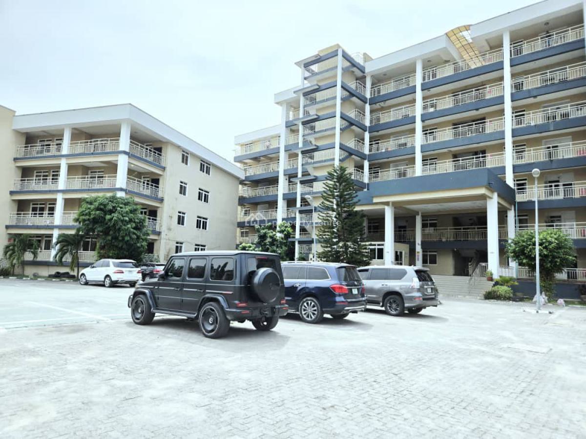 Luxury Waterfront 3 Bedroom Apartment, Lekki Phase 1, Lekki, Lagos, Flat / Apartment for Rent