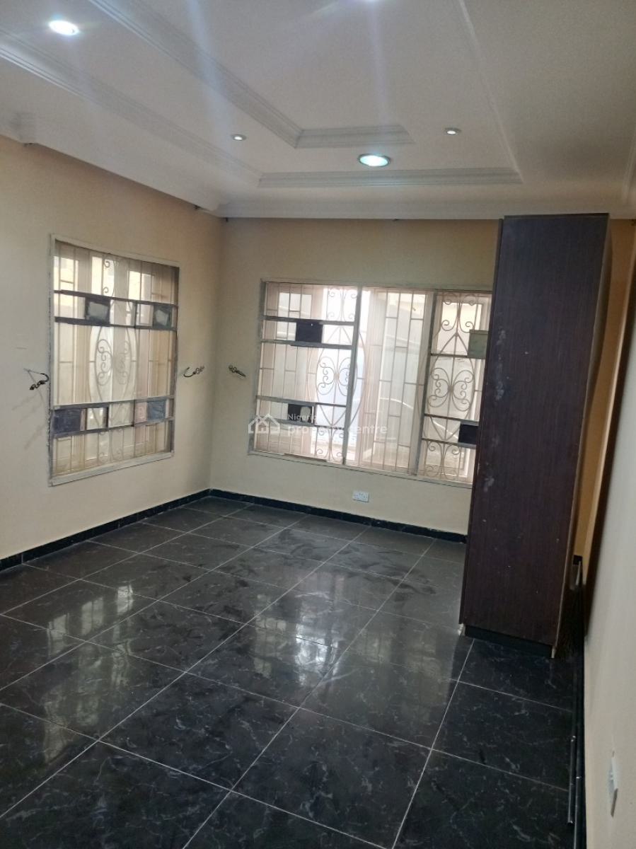 Spacious and Sharp 3 Bedroom Apartment (downstairs), Lekki Pennusula 2, Ogombo, Ajah, Lagos, Flat / Apartment for Rent