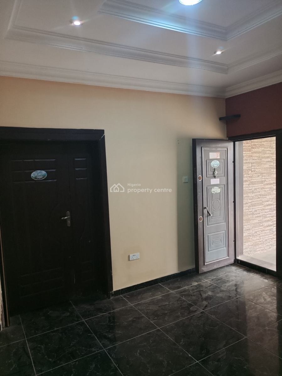 Spacious and Sharp 3 Bedroom Apartment (downstairs), Lekki Pennusula 2, Ogombo, Ajah, Lagos, Flat / Apartment for Rent