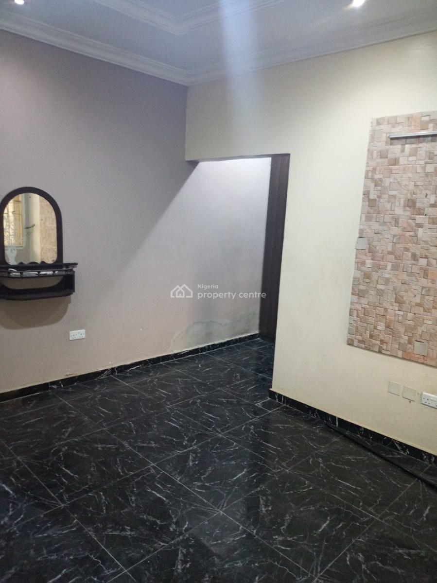 Spacious and Sharp 3 Bedroom Apartment (downstairs), Lekki Pennusula 2, Ogombo, Ajah, Lagos, Flat / Apartment for Rent