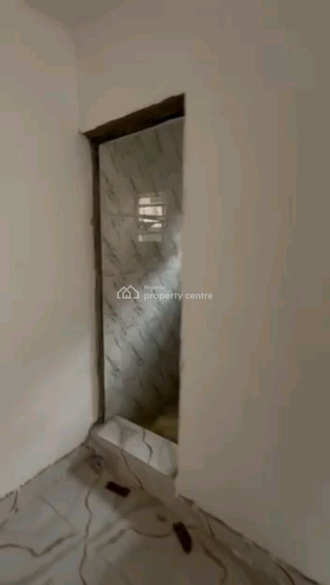 a Newly Built and Massive Mini Flat, Ground Floor with  Pop, Apata Street, Shomolu, Lagos, Mini Flat (room and Parlour) for Rent