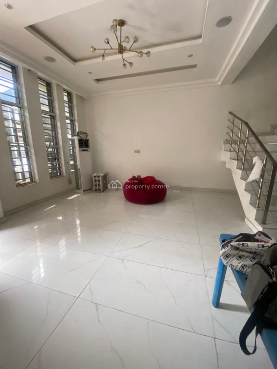 Exquisite 4 Bedroom Semi-detached Duplex with Bq, Chevron, Lekki Phase 2, Lekki, Lagos, Semi-detached Duplex for Rent