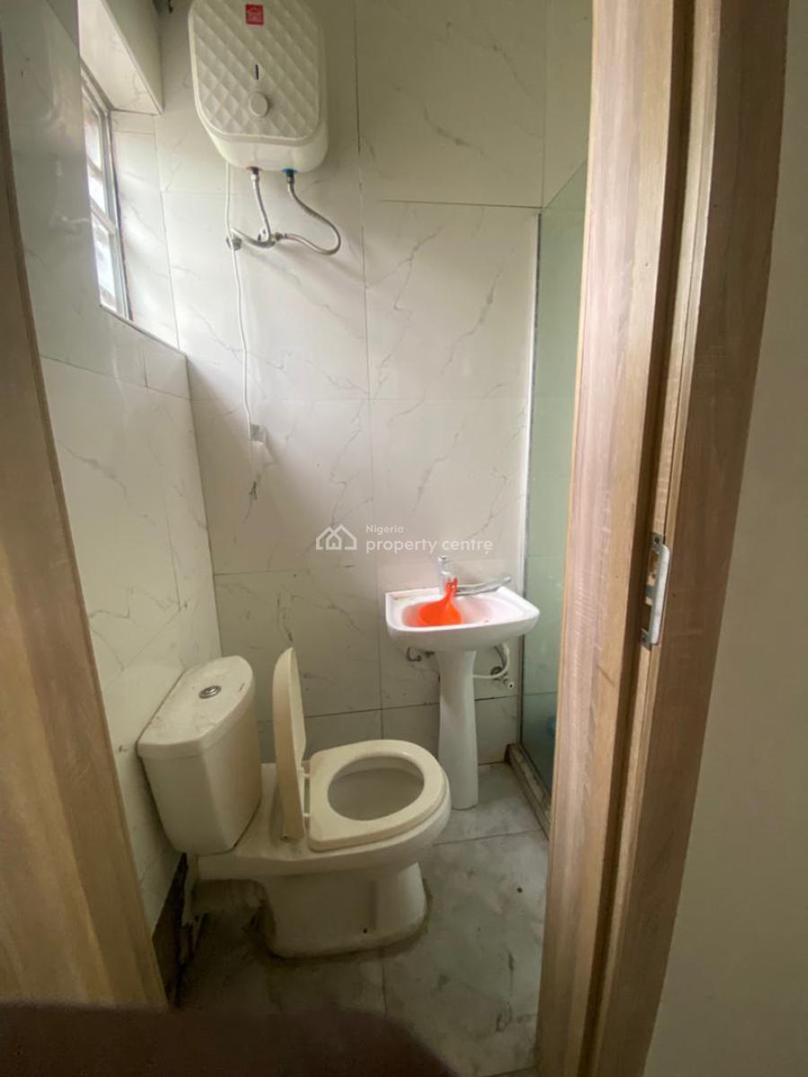 Exquisite 4 Bedroom Semi-detached Duplex with Bq, Chevron, Lekki Phase 2, Lekki, Lagos, Semi-detached Duplex for Rent