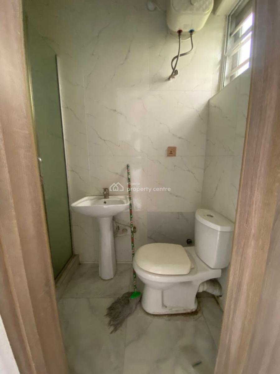 Exquisite 4 Bedroom Semi-detached Duplex with Bq, Chevron, Lekki Phase 2, Lekki, Lagos, Semi-detached Duplex for Rent