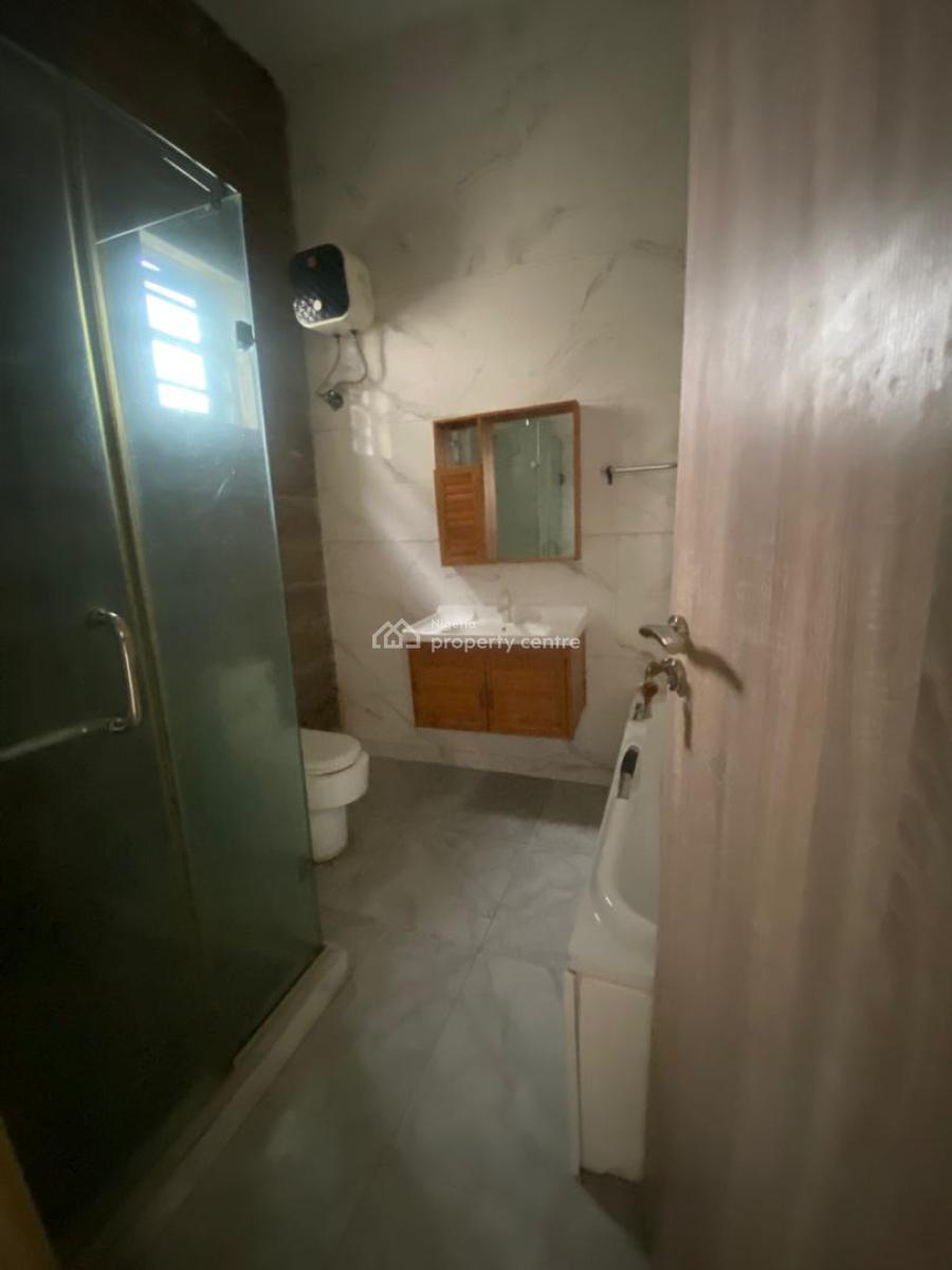 Exquisite 4 Bedroom Semi-detached Duplex with Bq, Chevron, Lekki Phase 2, Lekki, Lagos, Semi-detached Duplex for Rent