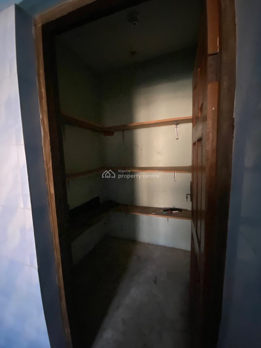 3 Bedrooms Apartment Upstairs, Ikota, Lekki, Lagos, Flat / Apartment for Rent