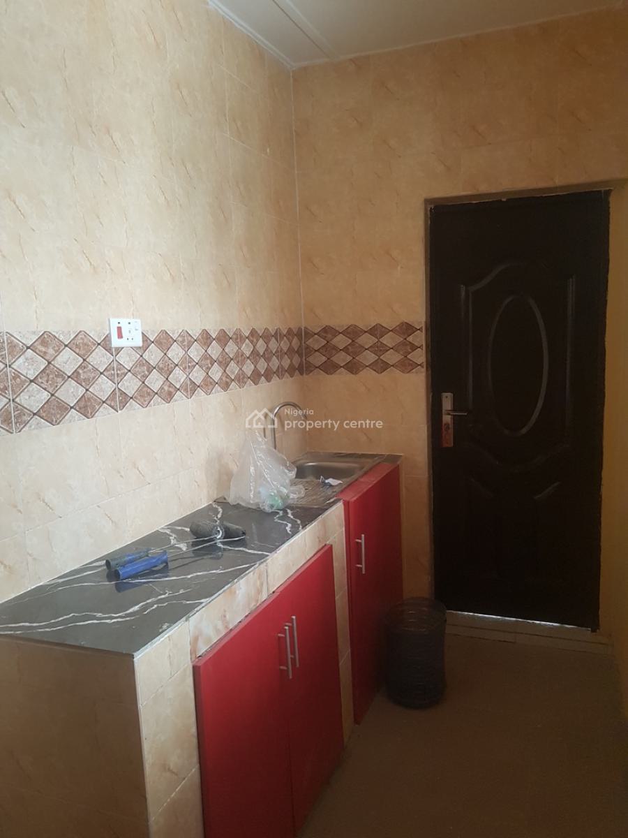 1 Bedroom Mini Flat, Muri Sodiq Drive, Ologolo, Lekki, Lagos, Mini Flat (room and Parlour) for Rent