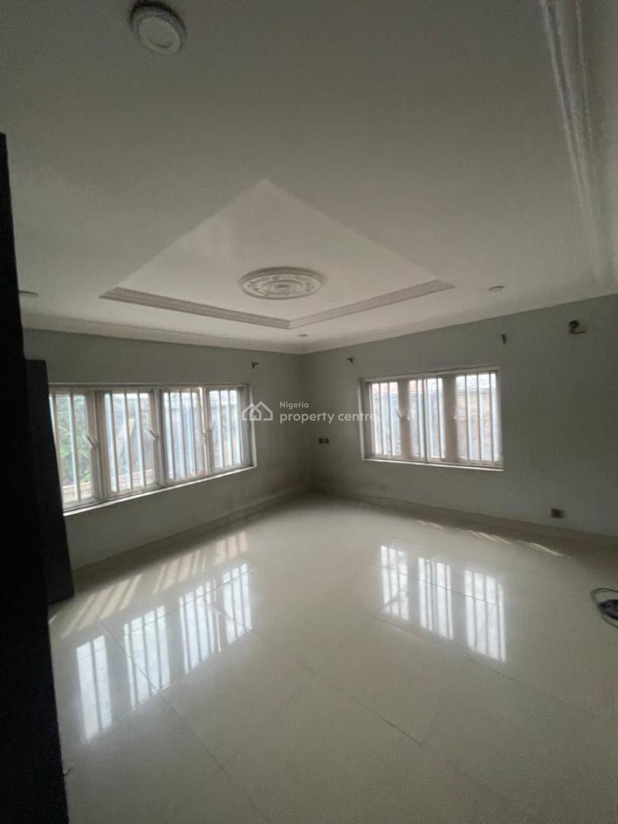 4 Bedrooms Flat with Pop, Each Room with Toilet, Olowora, Magodo, Lagos, Flat / Apartment for Rent