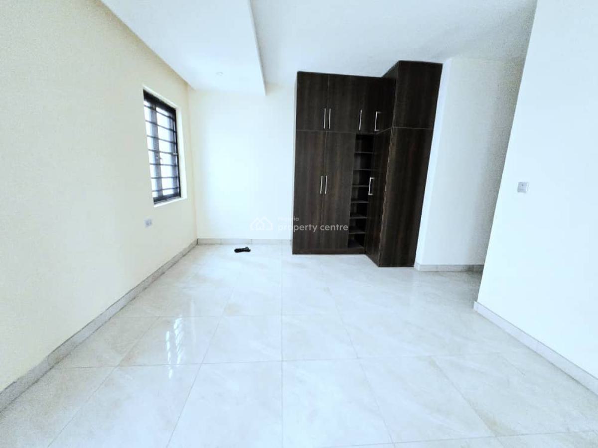 Luxury Waterfront 4 Bedroom Terrace Duplex, Lekki Phase 1, Lekki, Lagos, Terraced Duplex for Sale