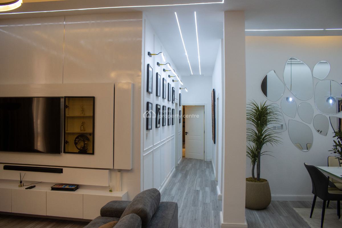 Luxury 3 Bedrooms Flat with Pool,lift, Shonibare Estate, Maryland, Lagos, Flat / Apartment Short Let