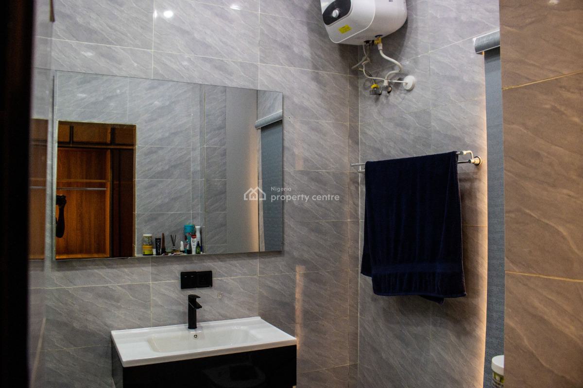Luxury 3 Bedrooms Flat with Pool,lift, Shonibare Estate, Maryland, Lagos, Flat / Apartment Short Let