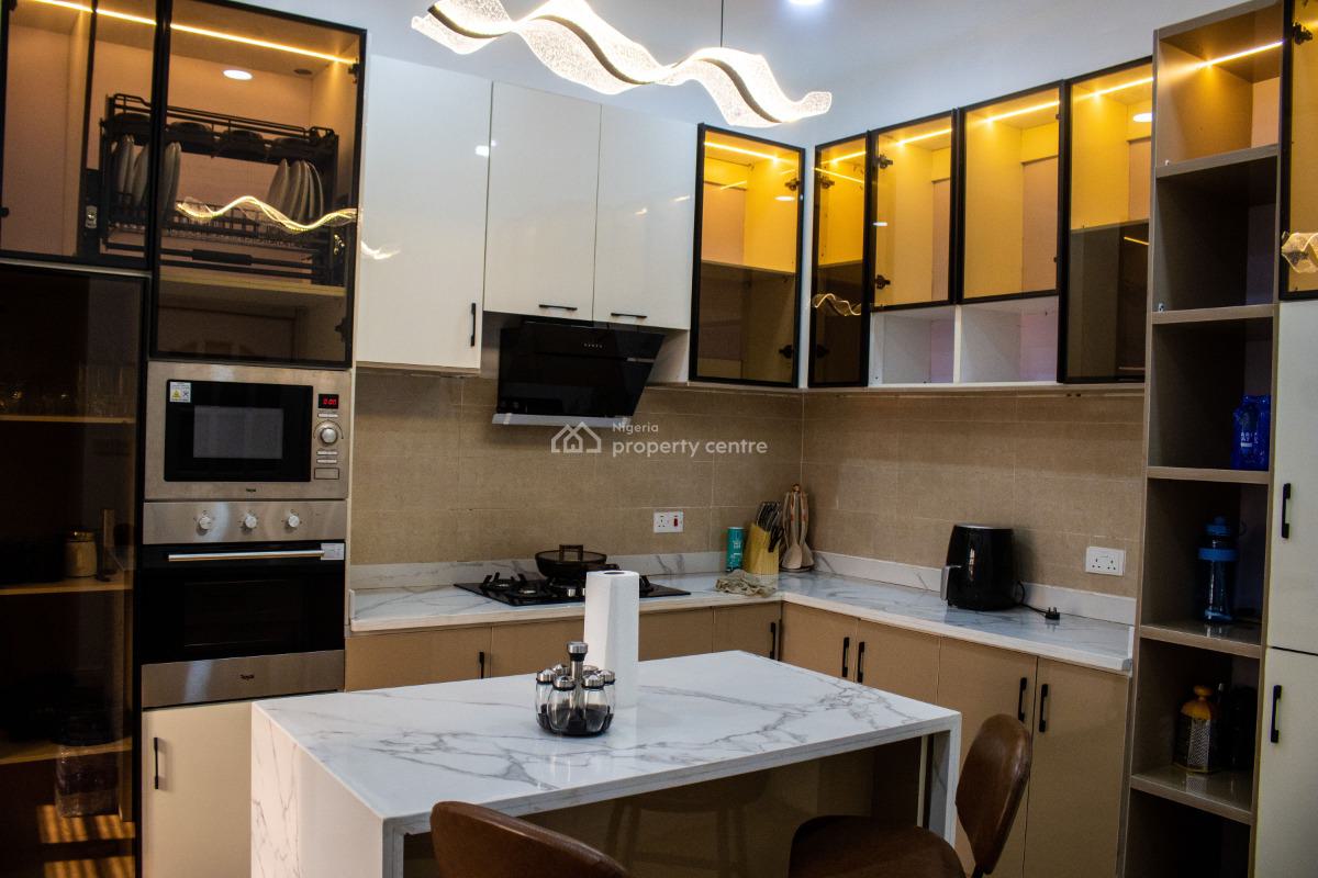 Luxury 3 Bedrooms Flat with Pool,lift, Shonibare Estate, Maryland, Lagos, Flat / Apartment Short Let