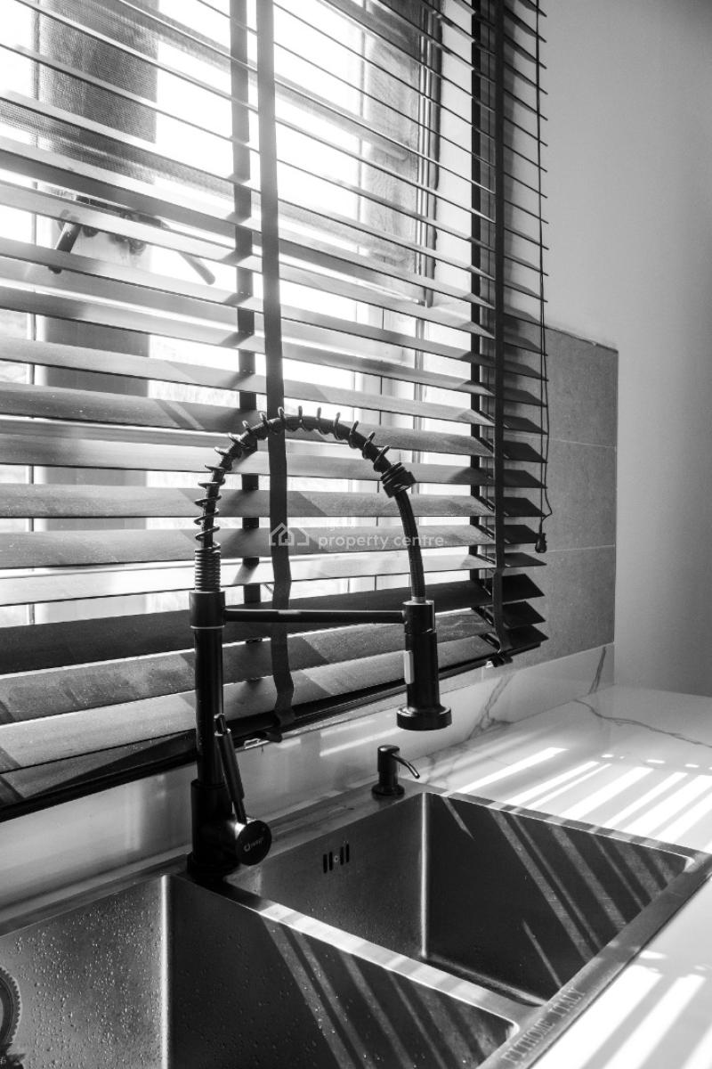 Luxury 3 Bedrooms Flat with Pool,lift, Shonibare Estate, Maryland, Lagos, Flat / Apartment Short Let