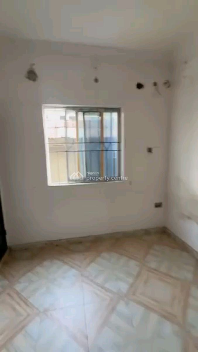 a Relatively New and Standard Miniflat, Upstairs with 2t2b, Prepaid, Off Morocco Road, Shomolu, Lagos, Mini Flat (room and Parlour) for Rent