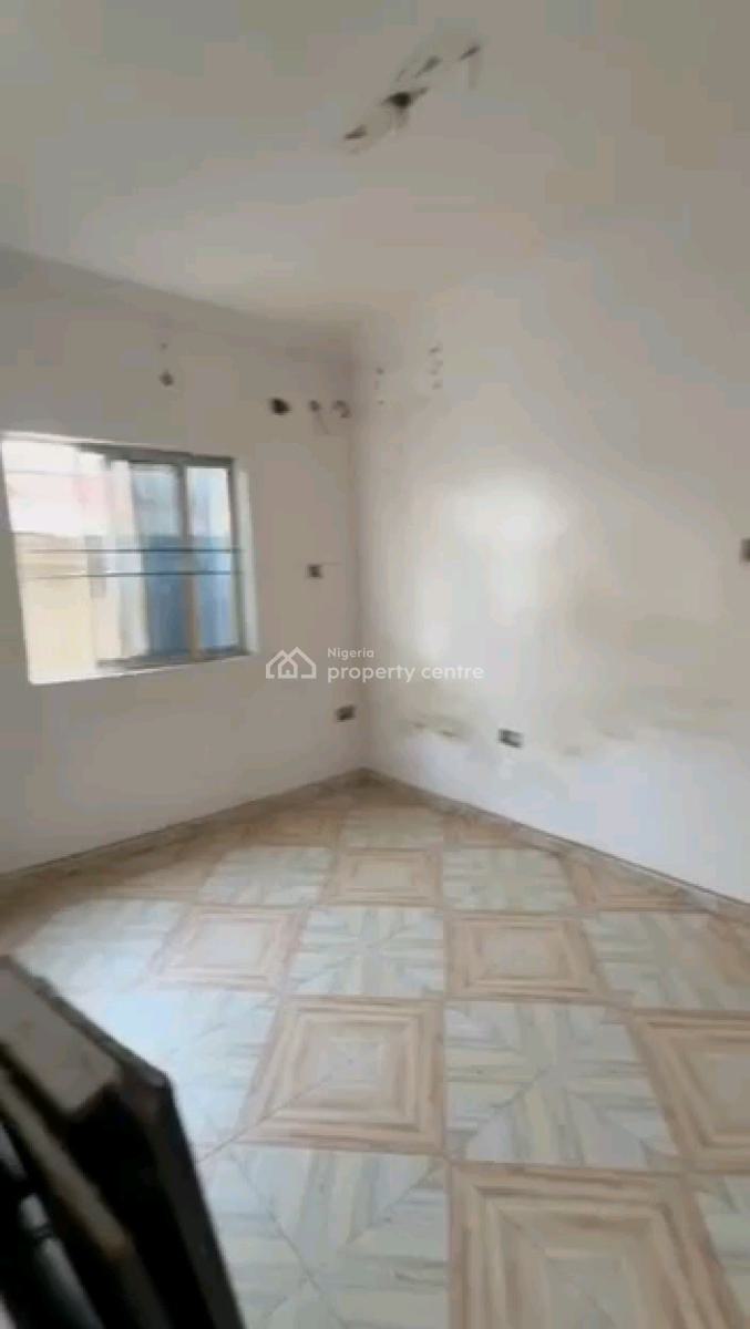 a Relatively New and Standard Miniflat, Upstairs with 2t2b, Prepaid, Off Morocco Road, Shomolu, Lagos, Mini Flat (room and Parlour) for Rent