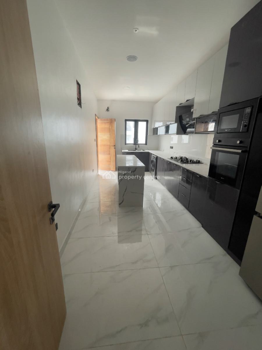 Well Built Beautiful 2 Bedroom Apartment + Bq, Lekki Phase 1, Lekki, Lagos, Flat / Apartment for Sale