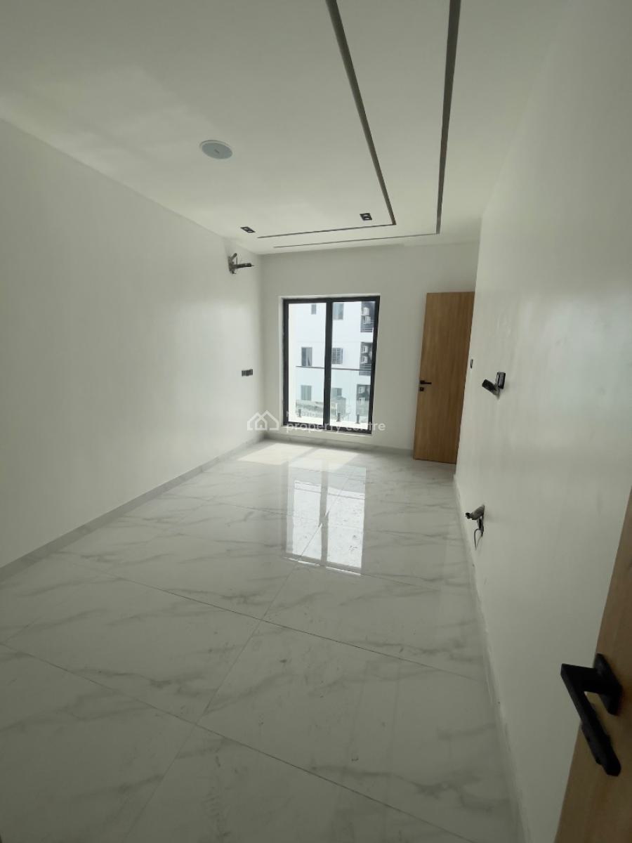 Well Built Beautiful 2 Bedroom Apartment + Bq, Lekki Phase 1, Lekki, Lagos, Flat / Apartment for Sale