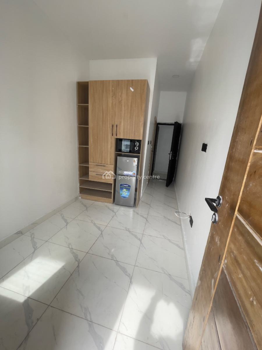 Well Built Beautiful 2 Bedroom Apartment + Bq, Lekki Phase 1, Lekki, Lagos, Flat / Apartment for Sale