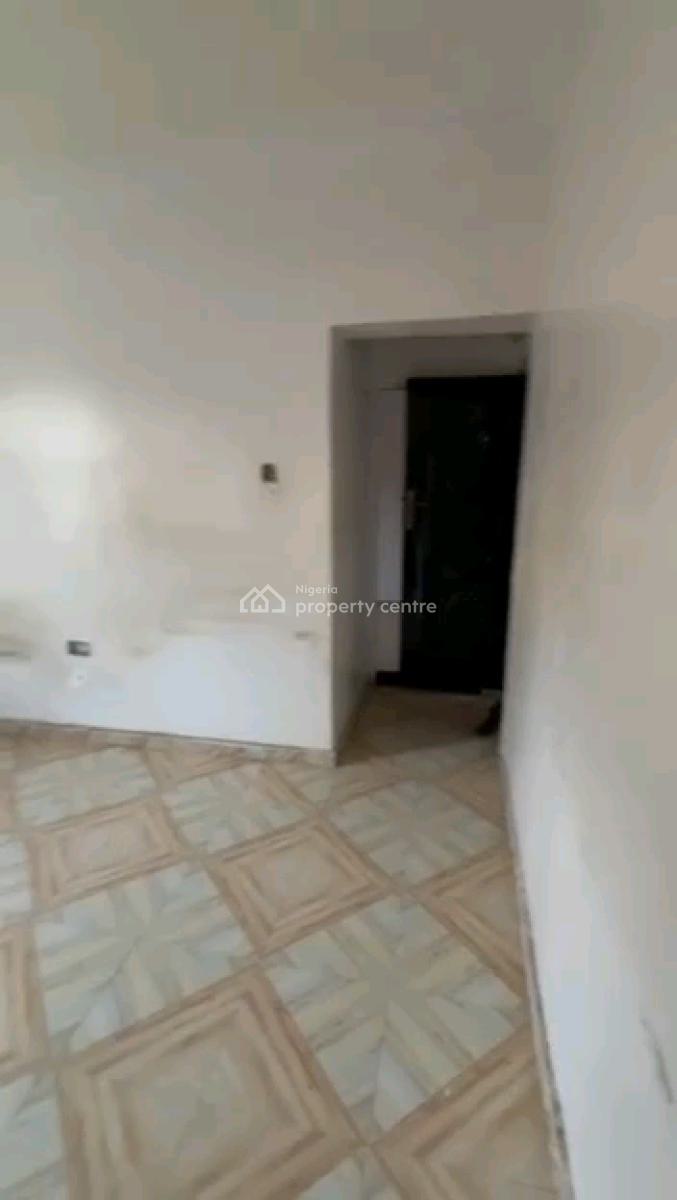 a Relatively New and Standard Miniflat, Upstairs with Prepaid, Off Morocco Road, Shomolu, Lagos, Mini Flat (room and Parlour) for Rent