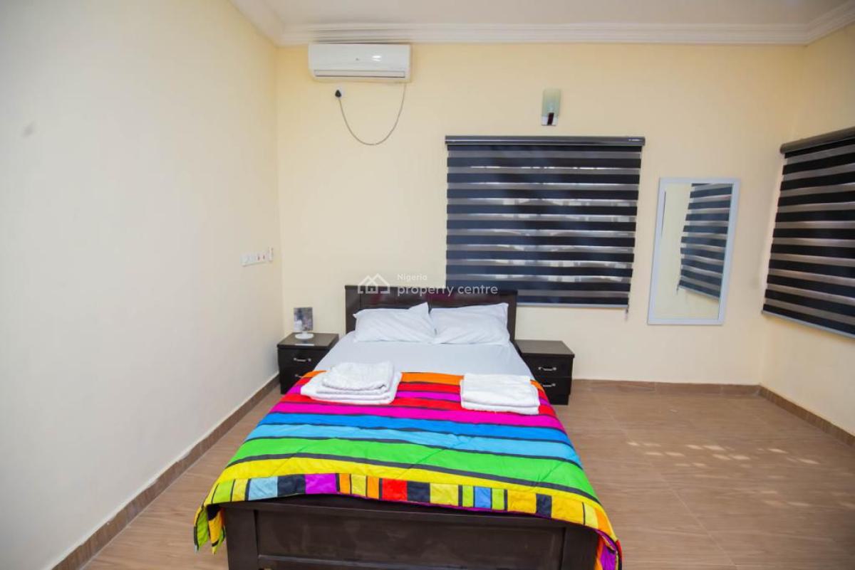 Clean Fully Furnished 3 Bedroom Flat, Tarred Rd, By Zartech, Wuye, Abuja, Flat / Apartment for Rent