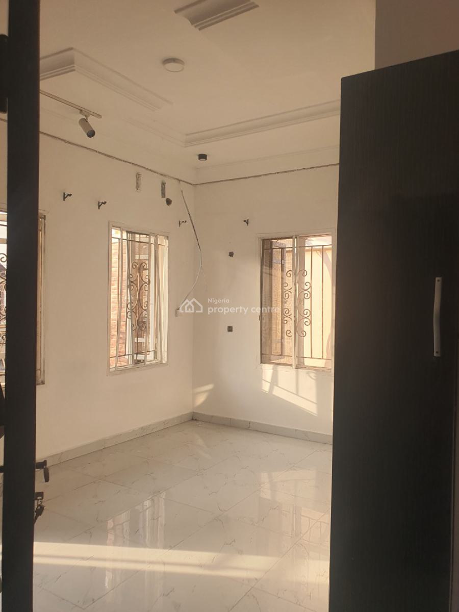 Semi Master Bedroom in Access Control Estate, Chevron Drive, Lekki, Lagos, Self Contain (single Rooms) for Rent