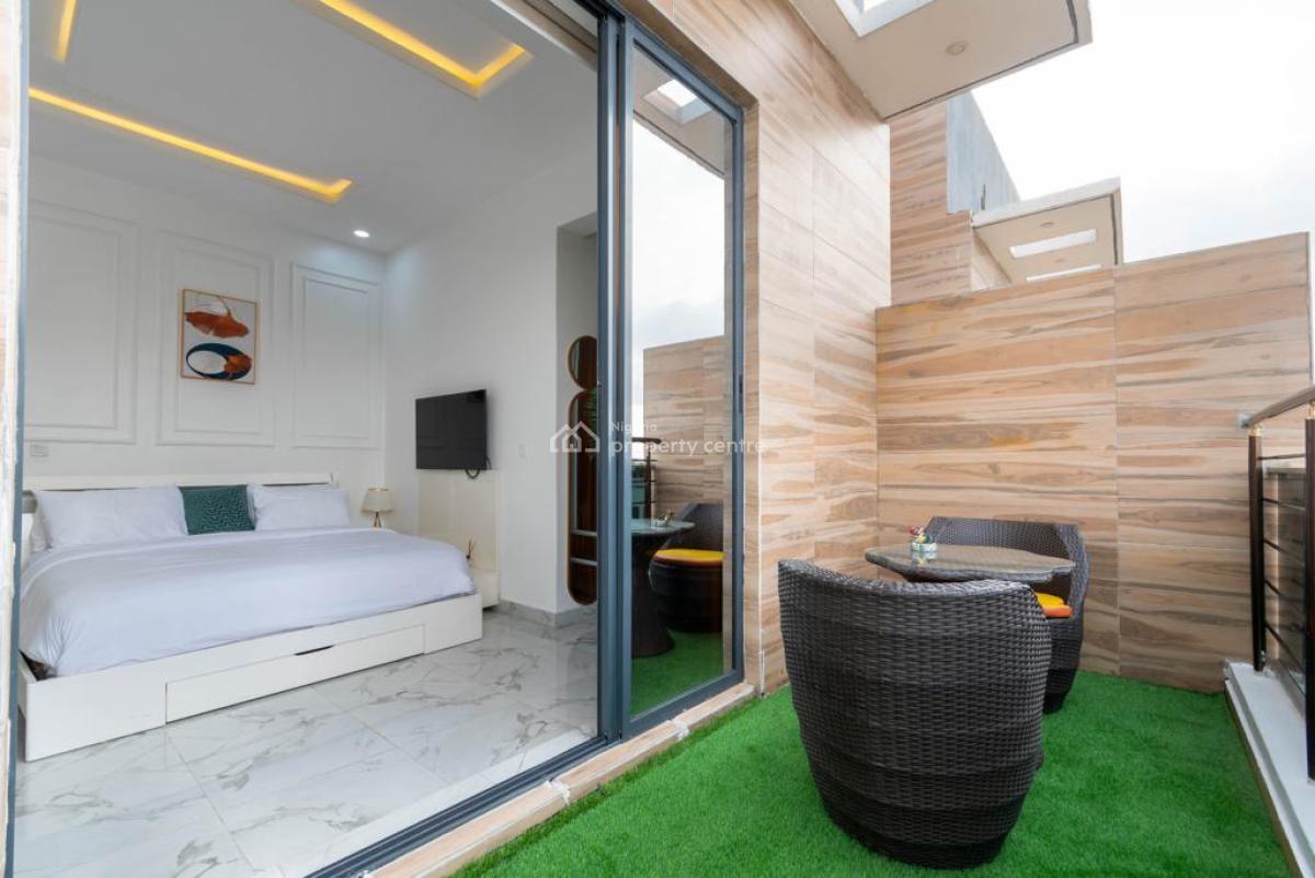 Luxury 3 Bedroom Terrace Apartment with Ps5, Pool, Snooker Board, Gym,, Lekki Phase 1, Lekki, Lagos, Flat / Apartment Short Let