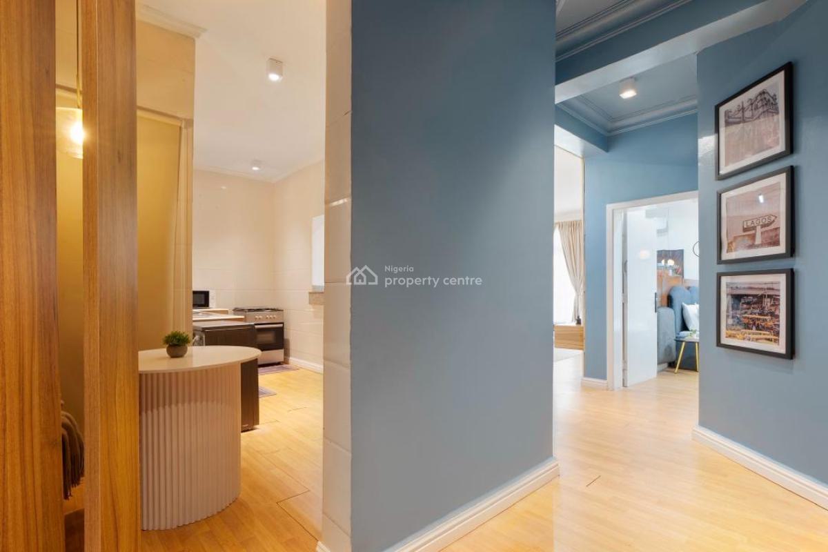 Luxury 1bedroom Apartment with Ps5 in Lekki Phase 1, Lekki Phase 1, Lekki, Lagos, Flat / Apartment Short Let