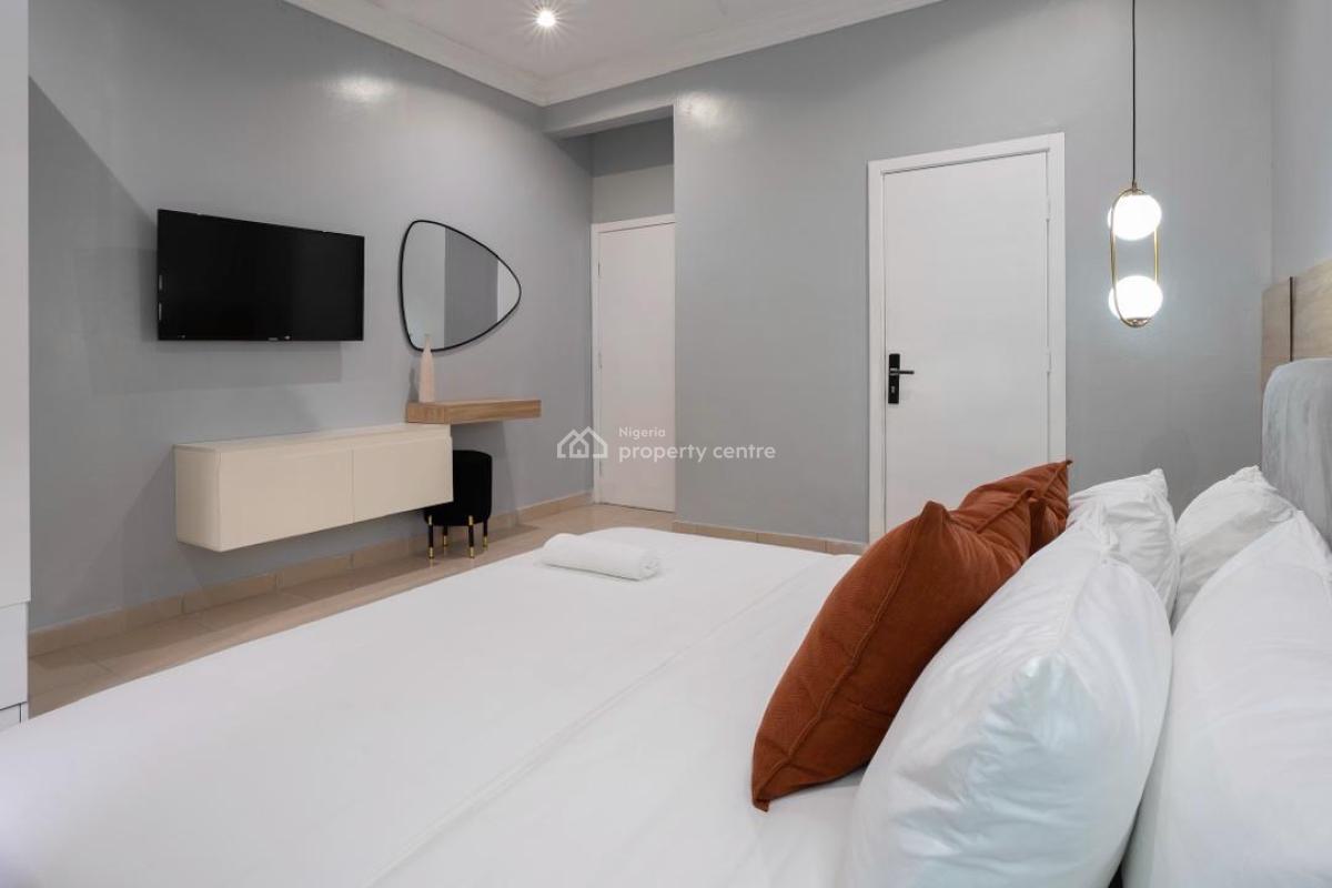 Luxury 1bedroom Apartment with Ps5 in Lekki Phase 1, Lekki Phase 1, Lekki, Lagos, Flat / Apartment Short Let