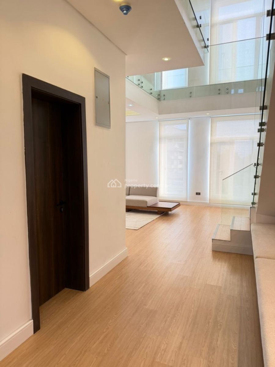 Luxury 3bedroom Apartment with Ps5, Lekki Phase 1, Lekki, Lagos, Flat / Apartment Short Let