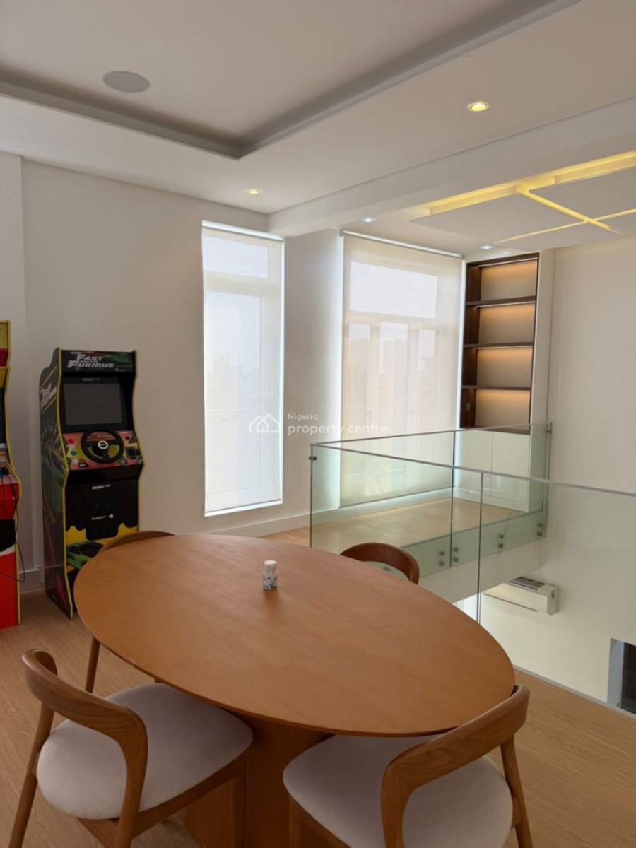 Luxury 3bedroom Apartment with Ps5, Lekki Phase 1, Lekki, Lagos, Flat / Apartment Short Let