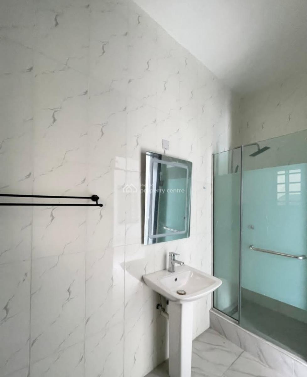 2 Bedroom Flat, Before Chevron Drive 2nd Toll Gate Axis, Ologolo, Lekki, Lagos, Flat / Apartment for Rent