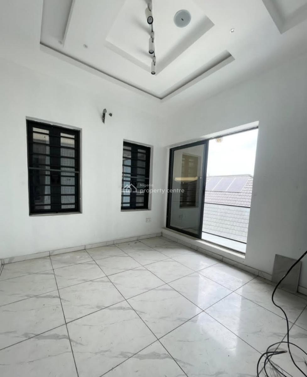 2 Bedroom Flat, Before Chevron Drive 2nd Toll Gate Axis, Ologolo, Lekki, Lagos, Flat / Apartment for Rent