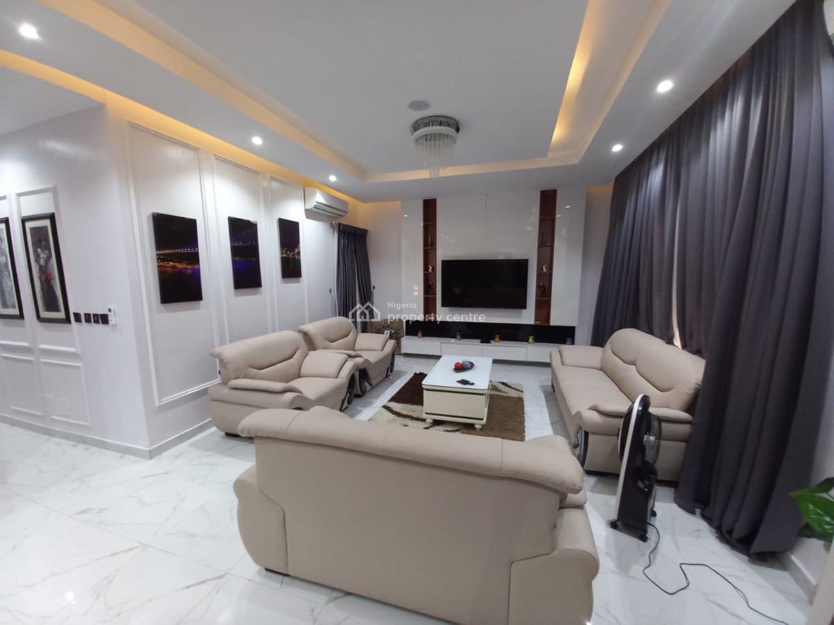 Waterfront 1 Bedroom Apartment with Swimming Pool, Fitted Gym, Cinema, Lekki Phase 1, Lekki, Lagos, Flat / Apartment Short Let