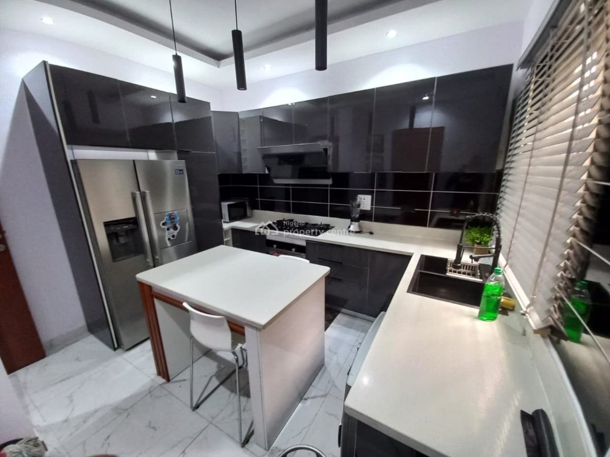 Waterfront 1 Bedroom Apartment with Swimming Pool, Fitted Gym, Cinema, Lekki Phase 1, Lekki, Lagos, Flat / Apartment Short Let