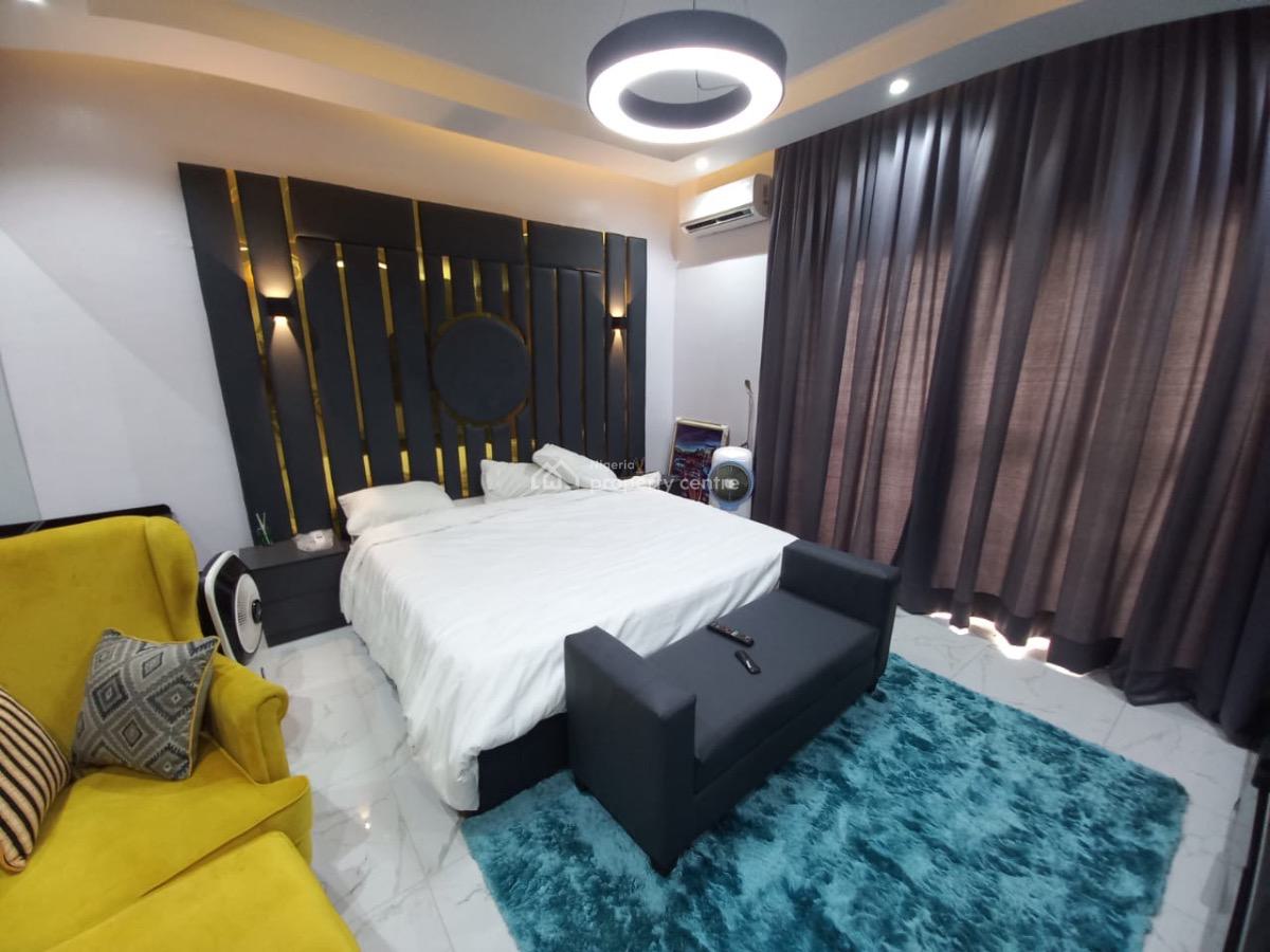 Waterfront 1 Bedroom Apartment with Swimming Pool, Fitted Gym, Cinema, Lekki Phase 1, Lekki, Lagos, Flat / Apartment Short Let