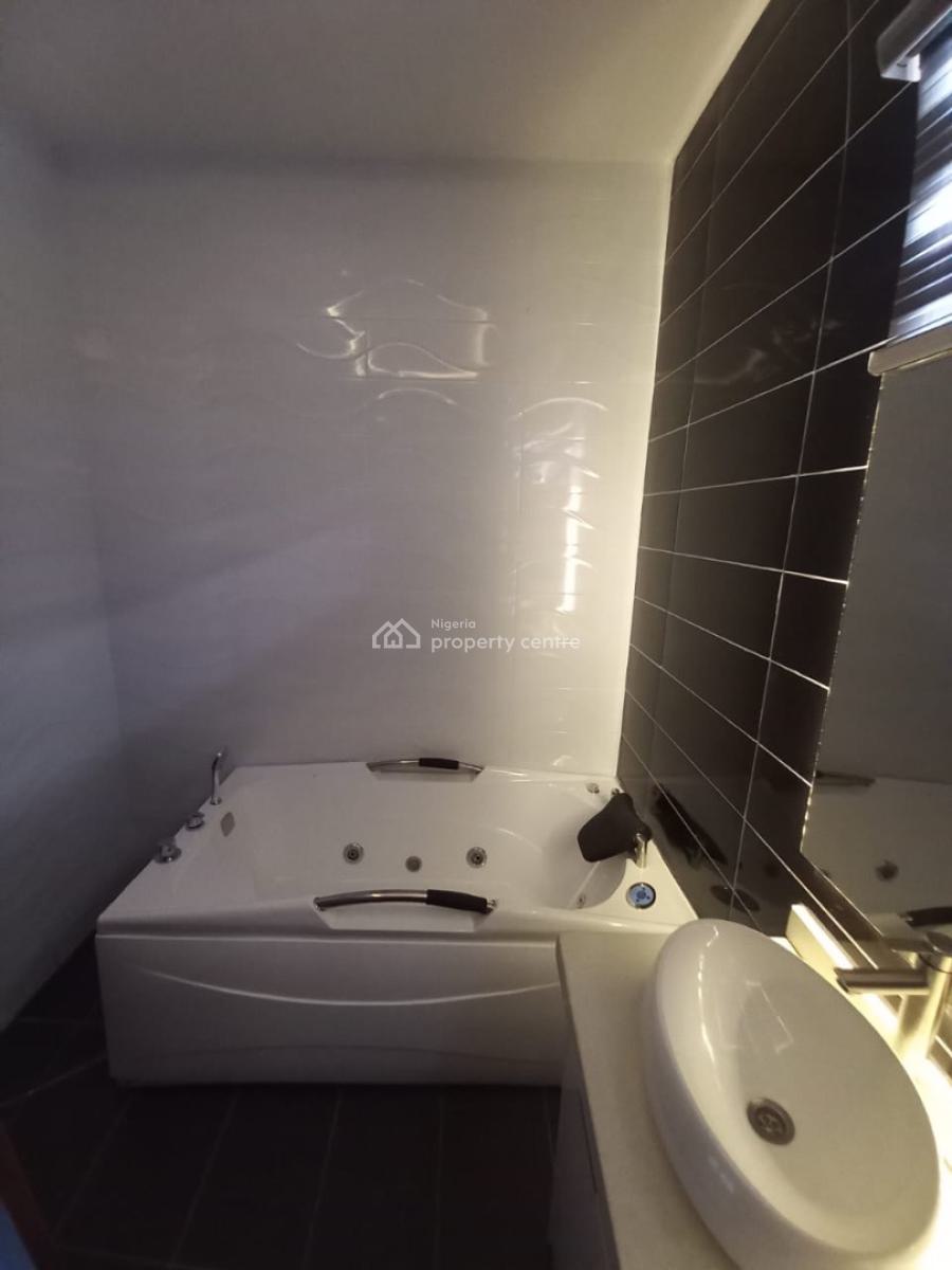 Waterfront 1 Bedroom Apartment with Swimming Pool, Fitted Gym, Cinema, Lekki Phase 1, Lekki, Lagos, Flat / Apartment Short Let