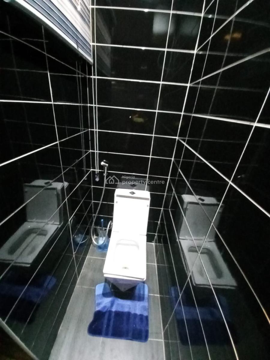 Waterfront 1 Bedroom Apartment with Swimming Pool, Fitted Gym, Cinema, Lekki Phase 1, Lekki, Lagos, Flat / Apartment Short Let