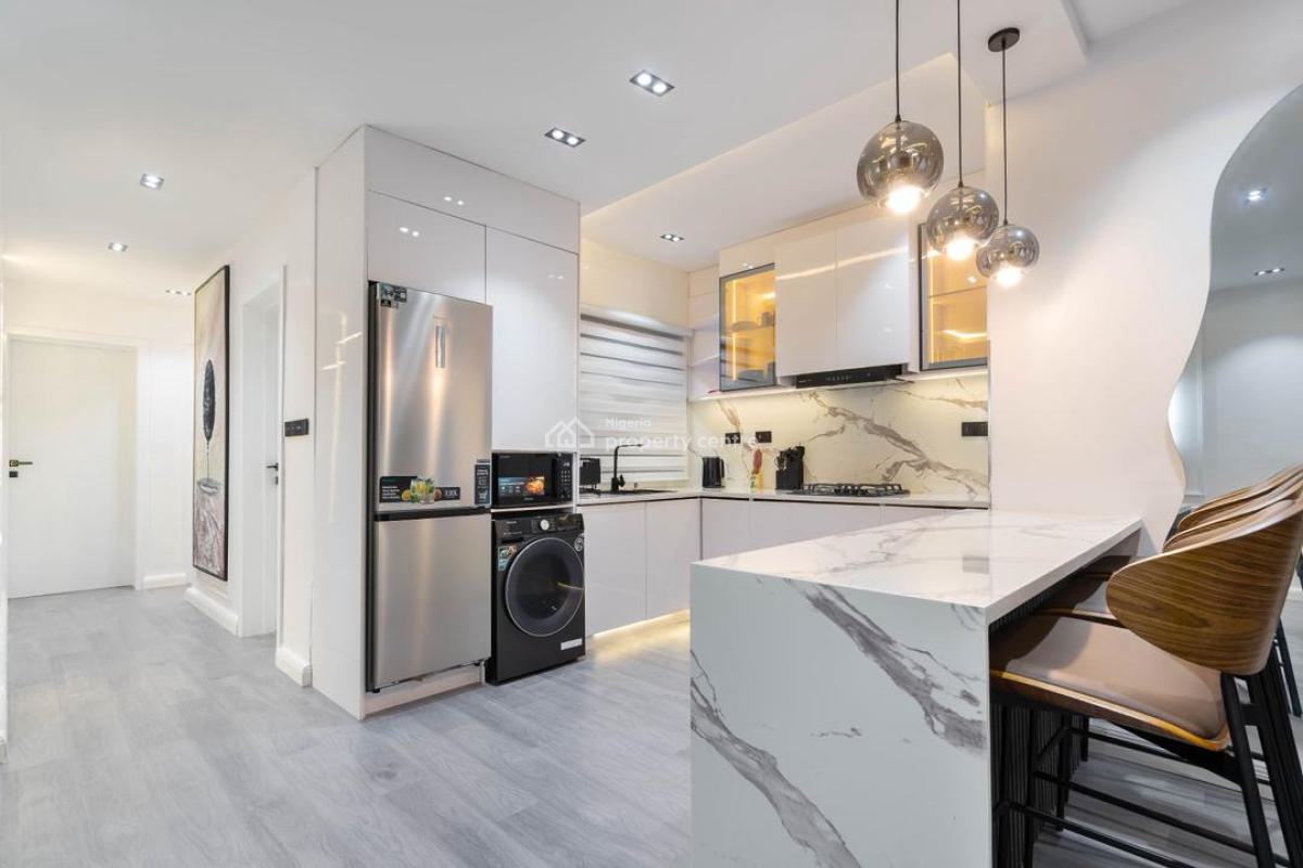 Cozy 3-bedroom and 3-bedroom Serviced Apartments with Modern Amenities, Victoria Island (vi), Lagos, Flat / Apartment Short Let